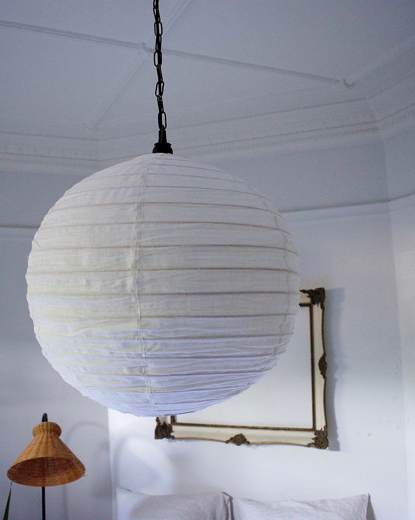 Mōna Linen Pendant