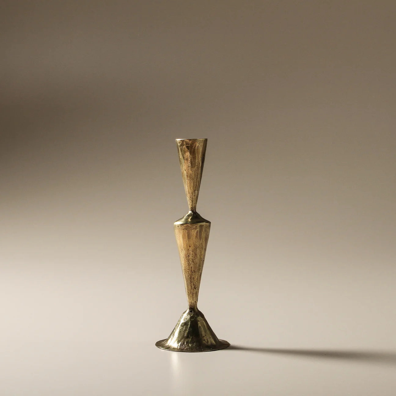 Iris Candle Stand