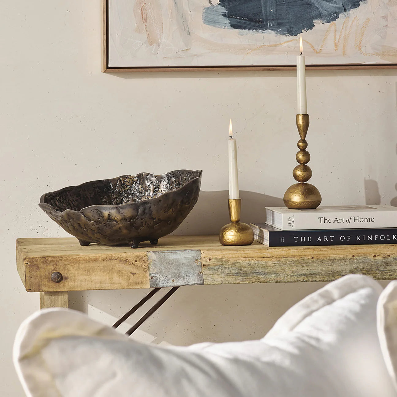 Alexa Candle Stand