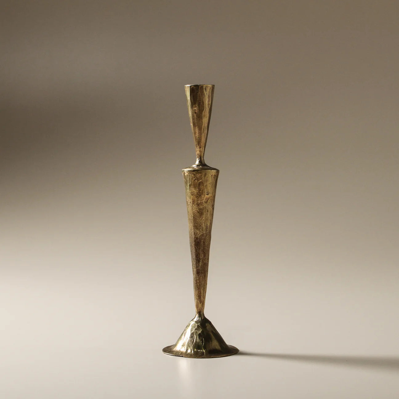 Iris Candle Stand