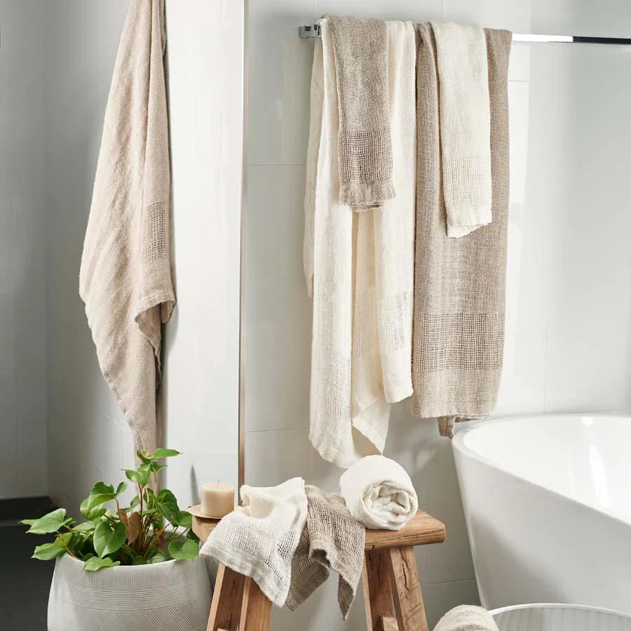 Mayla Hand Loom Woven Linen Towel Ivory.