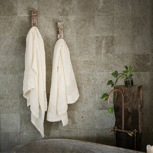 Mayla Hand Loom Woven Linen Towel Ivory.