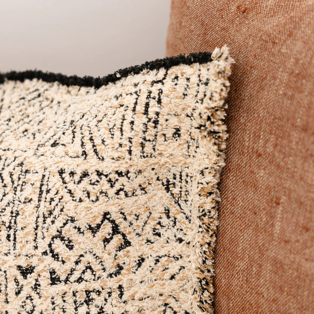 Cariz Cushion