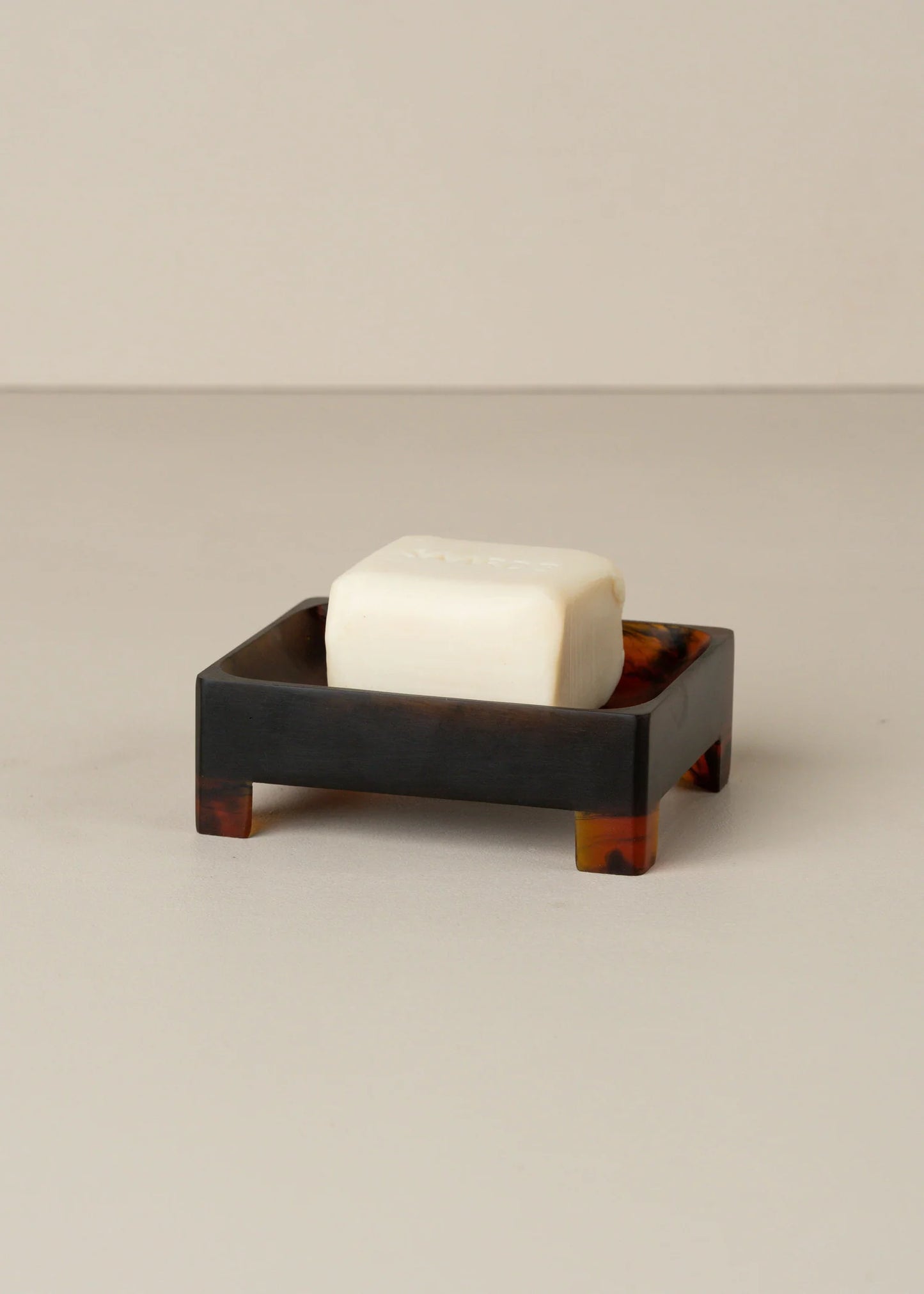Flow Resin Structured Soap Dish