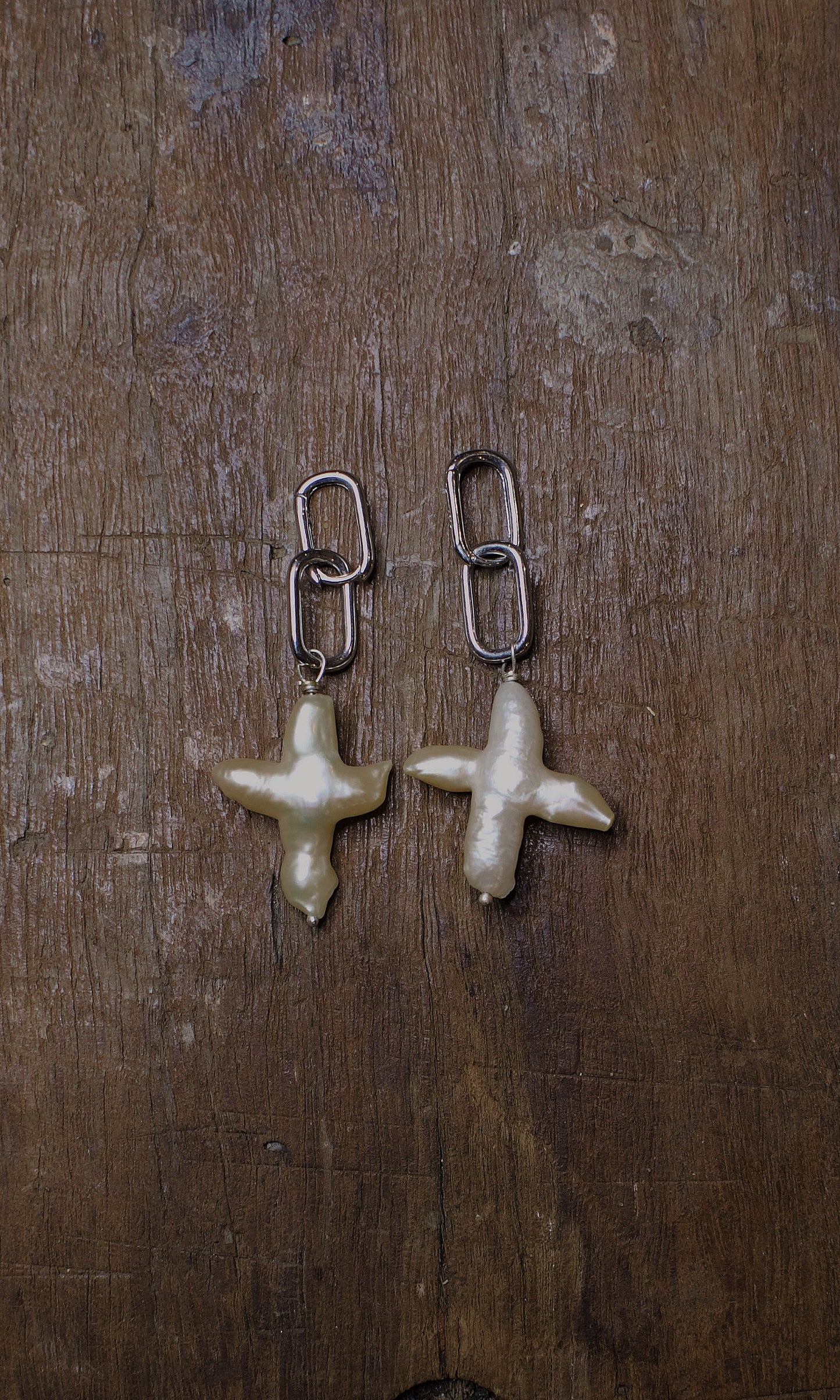 NOX baroque freshwater pearl earrings gold plated
