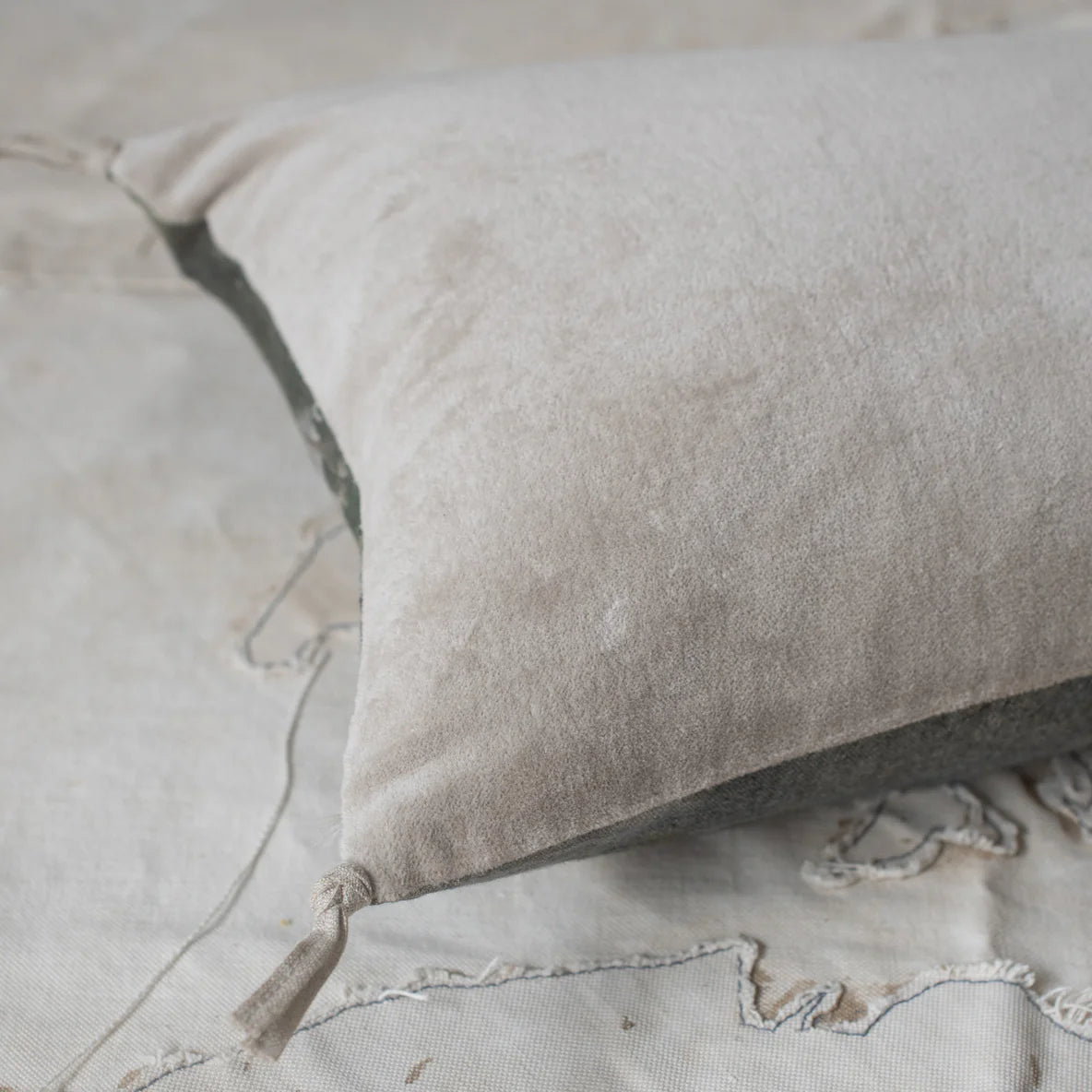 Manosque Cushions