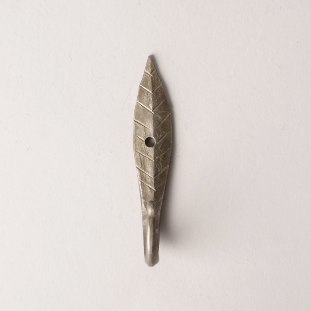 Leaf Hook 7cm