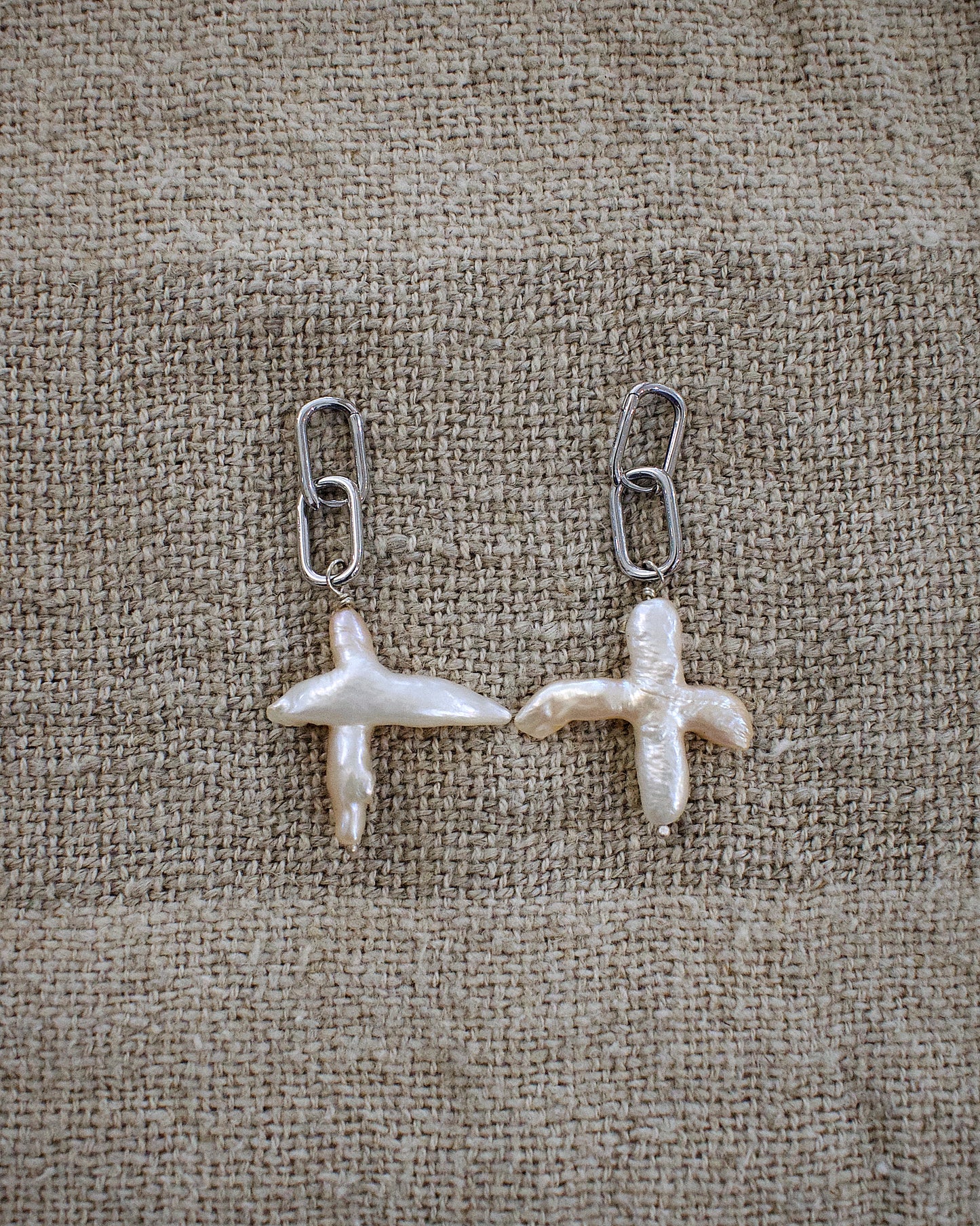 NOX large cross freshwater pearl earring silver