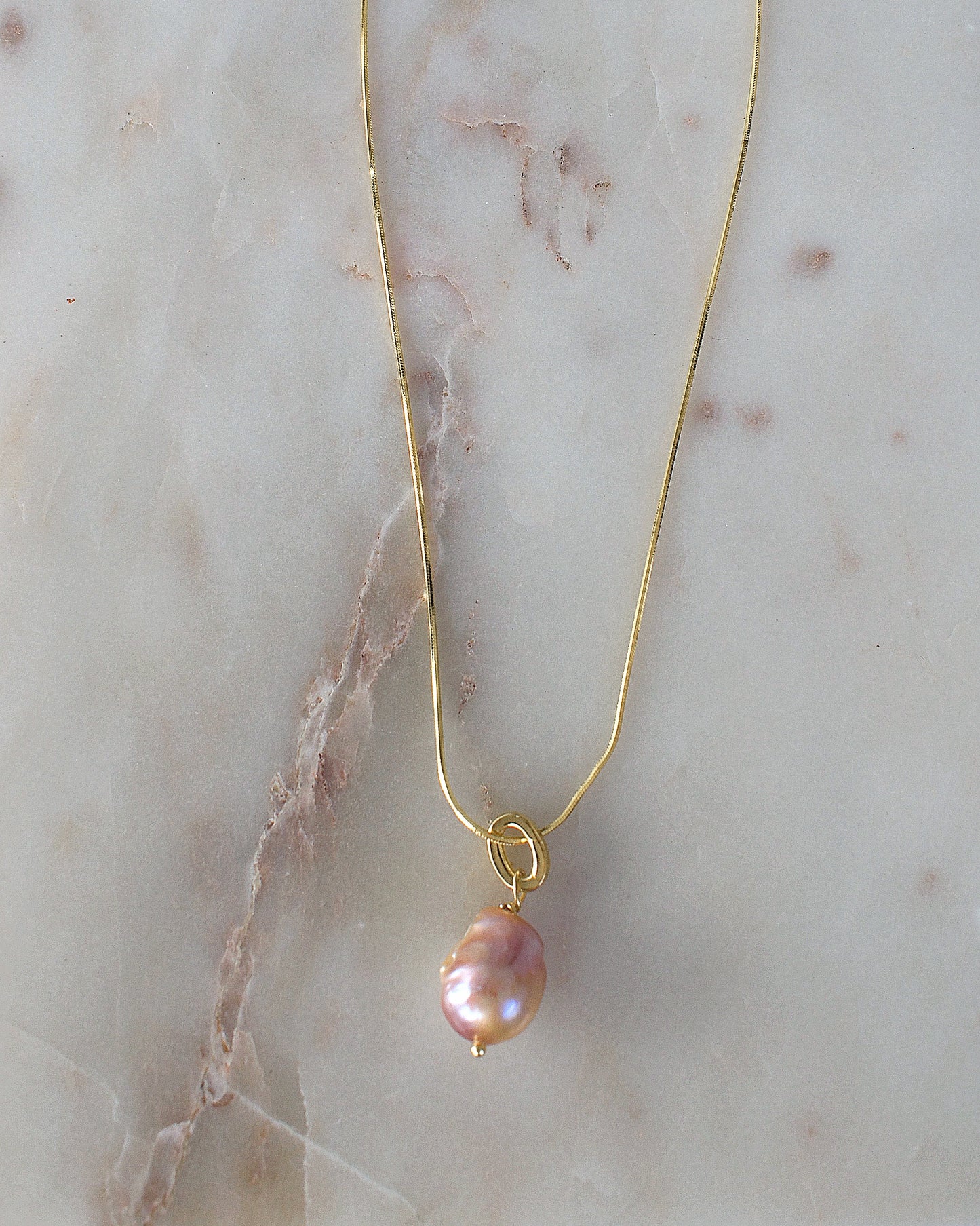 OPALINE baroque freshwater pearl necklace