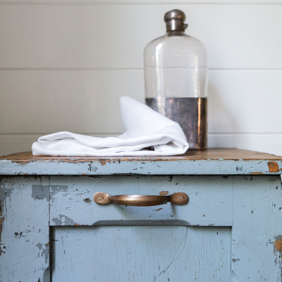 The Society Inc Tricorn Drawer Pull - Brass