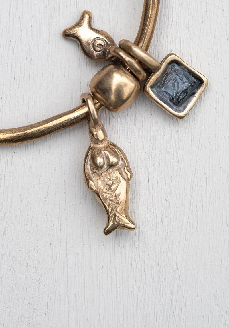 Pesci Che Volano Charms and Spacers