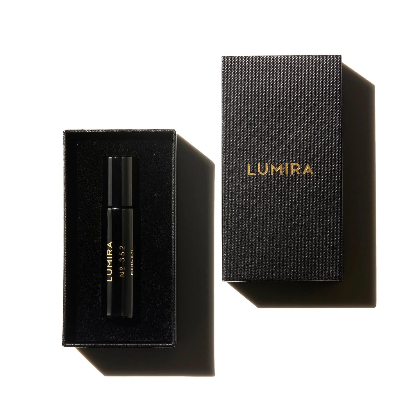 No352 Leather and Cedar Perfume Oil