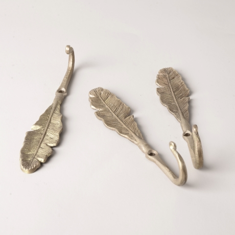 Leaf Hook Brass 13cm