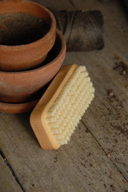 Gardners Nail Brush