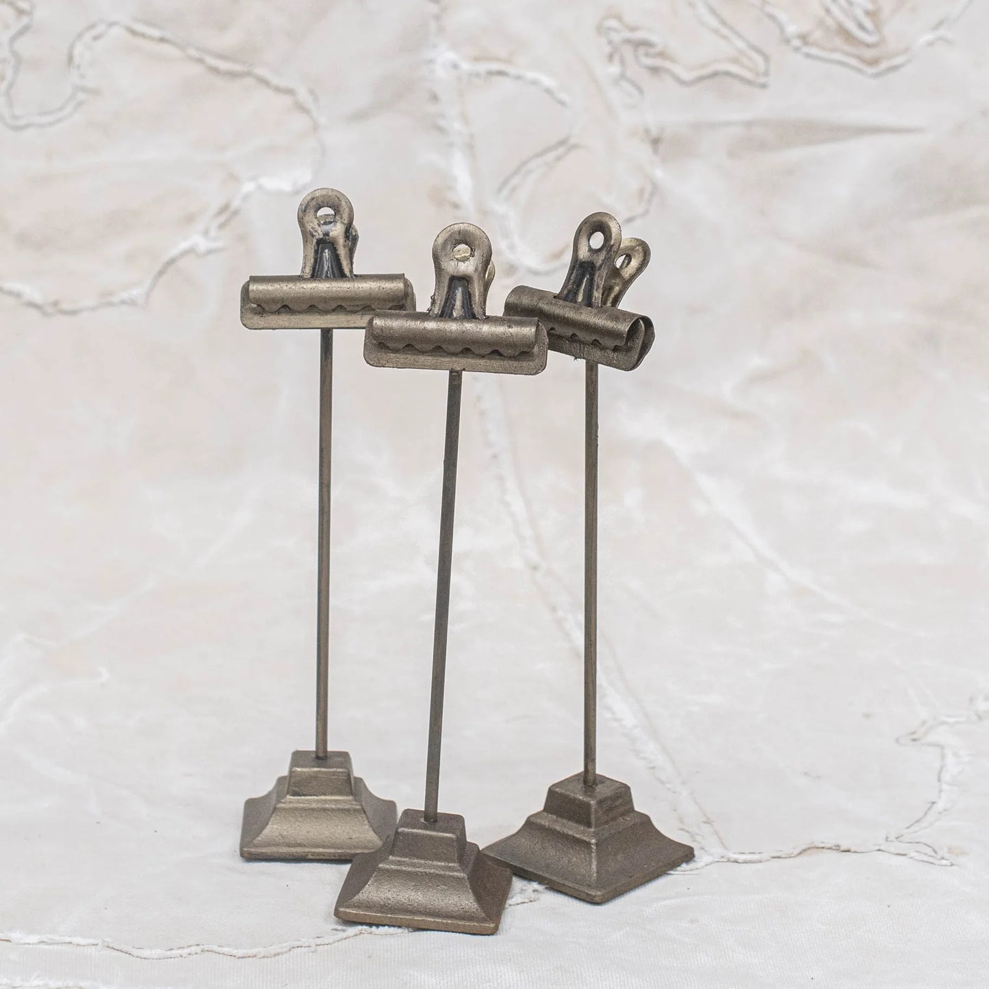 Metal Clip Stand