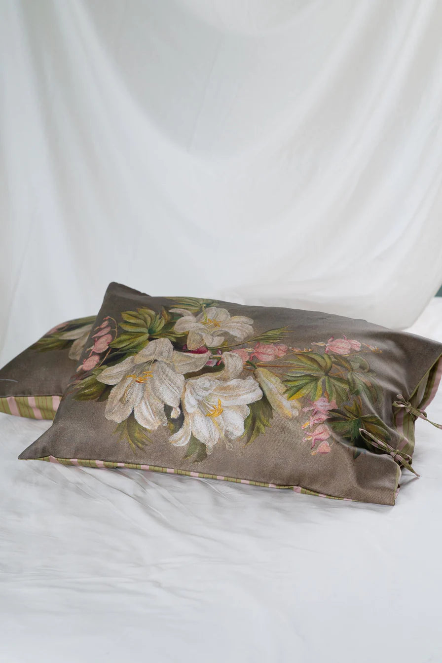 Tiger Lillies Organic Pillowcase Set