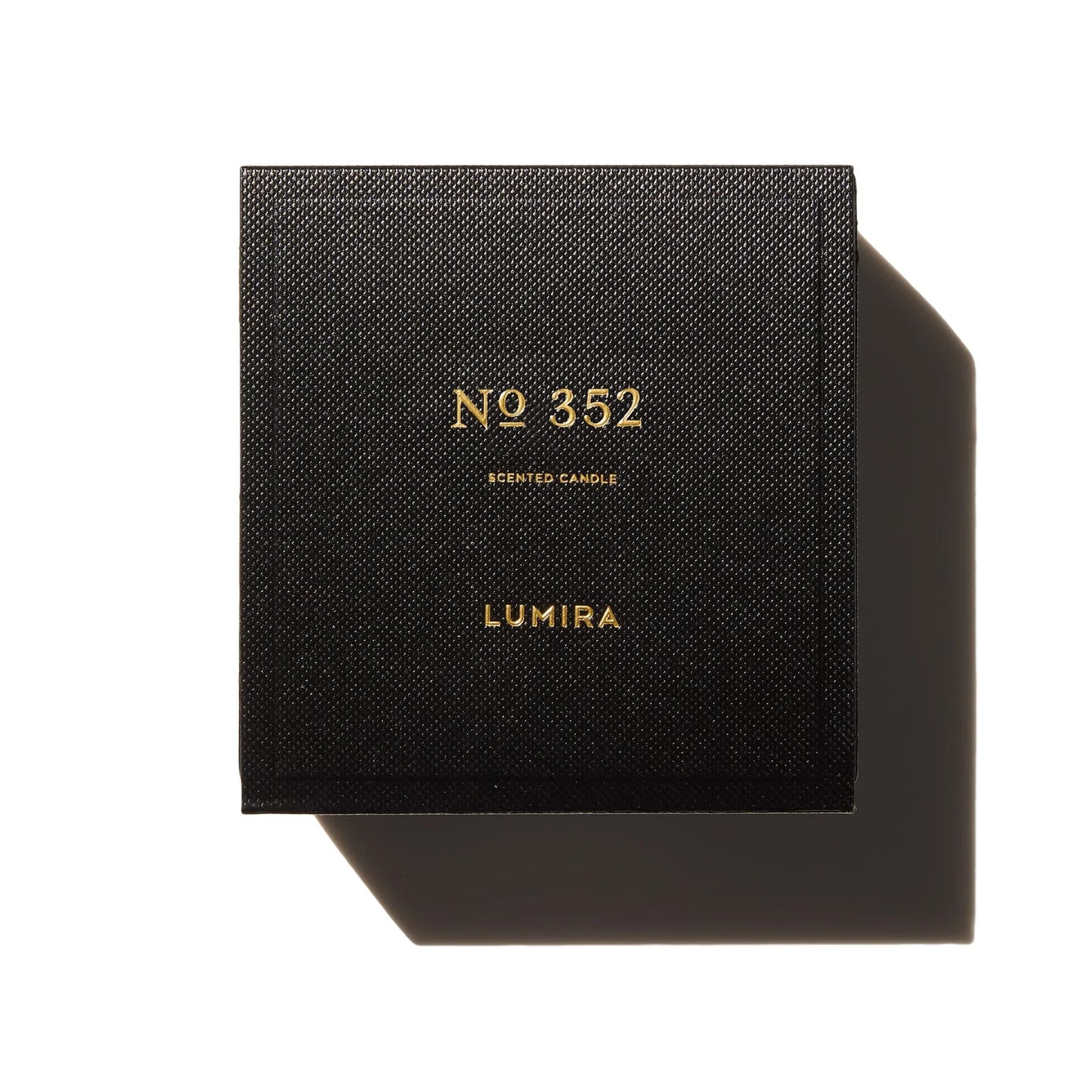 No352 Leather & Cedar Luxury Candle