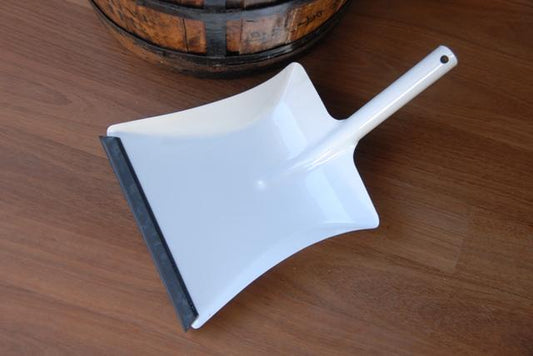 Dustpan - Black or White
